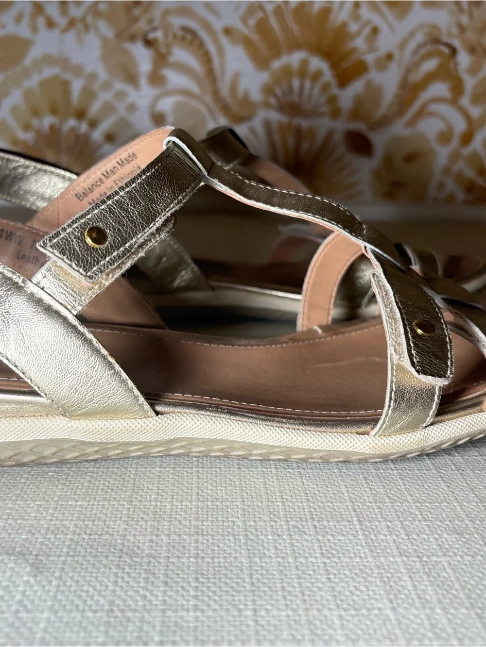 David Tate Gold Metallic Strappy Flat Sandals Resort Coastal Chic Shoes